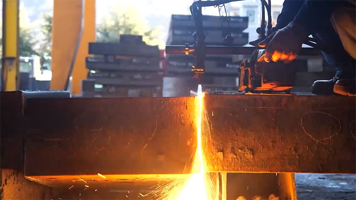 Cutting Metal Blanks - Closed Die Drop Forging